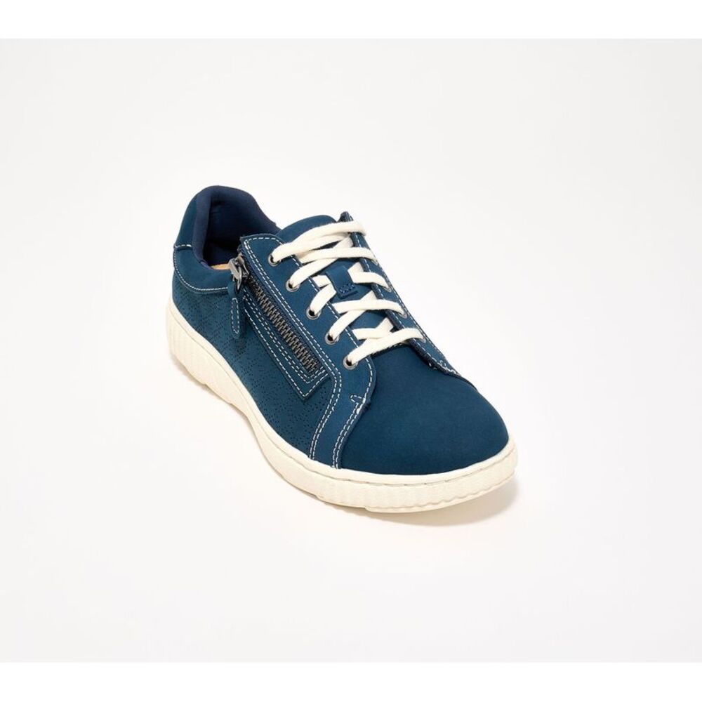 Clarks Footwear Women's Sz 6 Make Your Selection: Collection Blue